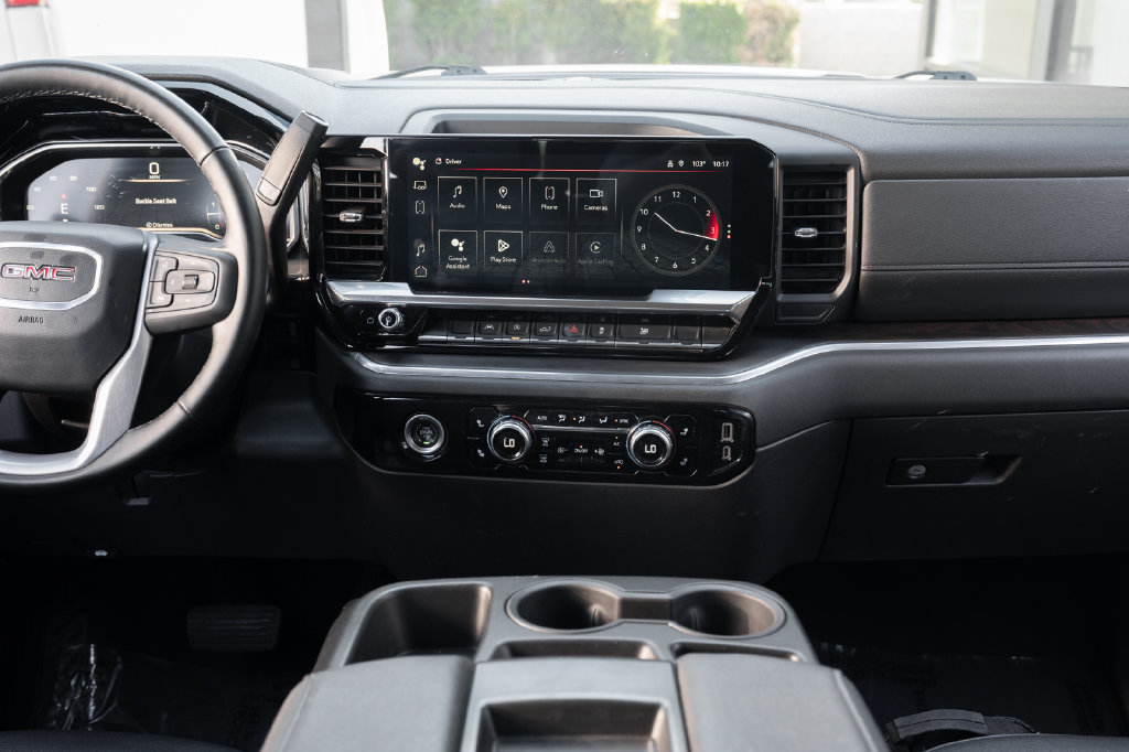 Used 2024 GMC Sierra 1500 SLT AWD/4WD image 33