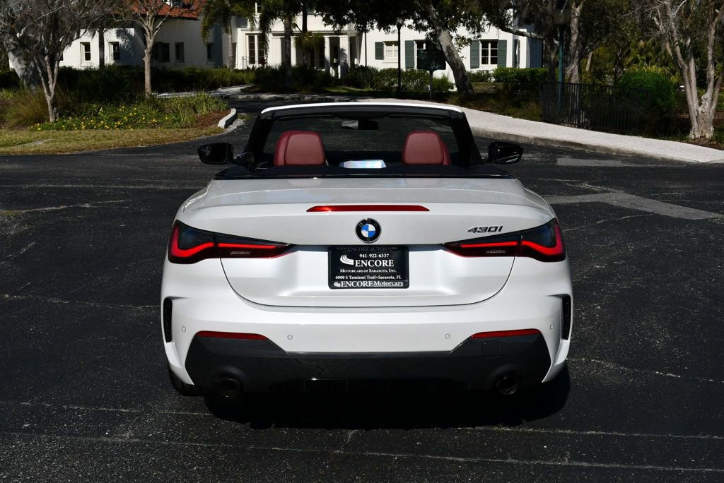 Used 2022 BMW 430i Convertible w/ M Sport Package image 5