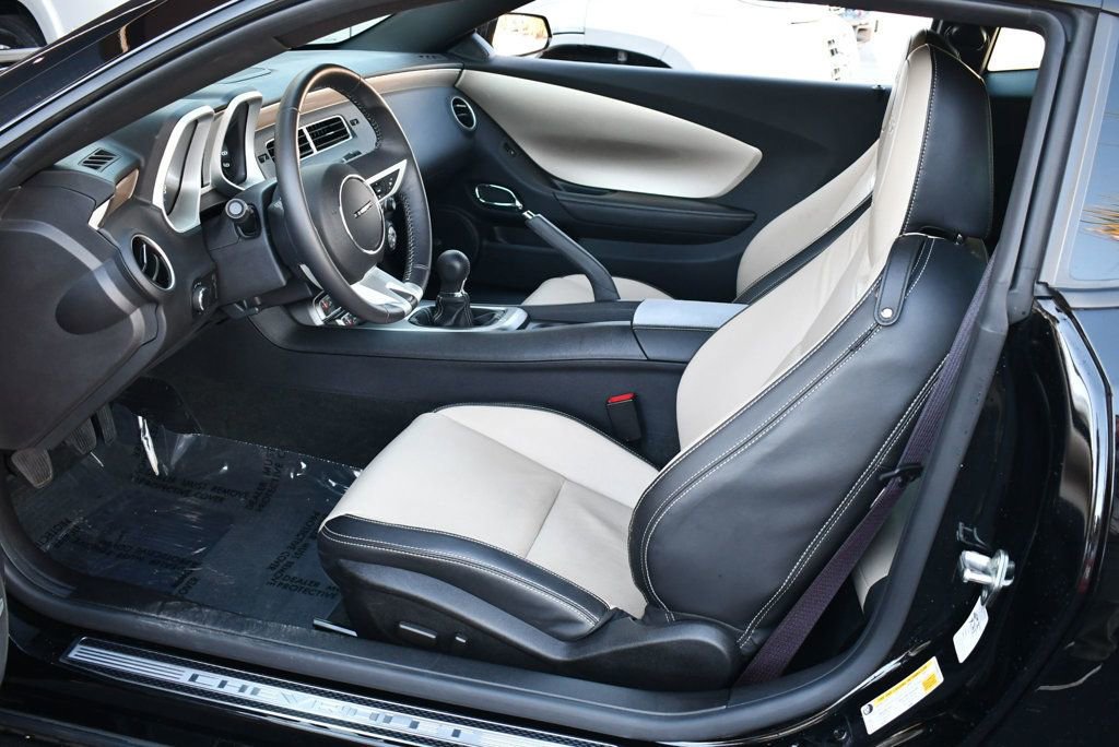 Used 2010 Chevrolet Camaro SS w/ RS Package image 40