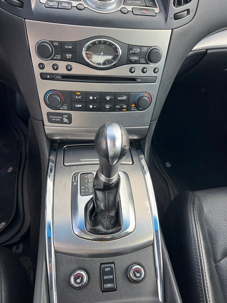 Used 2012 INFINITI G37 x w/ Premium Pkg image 32