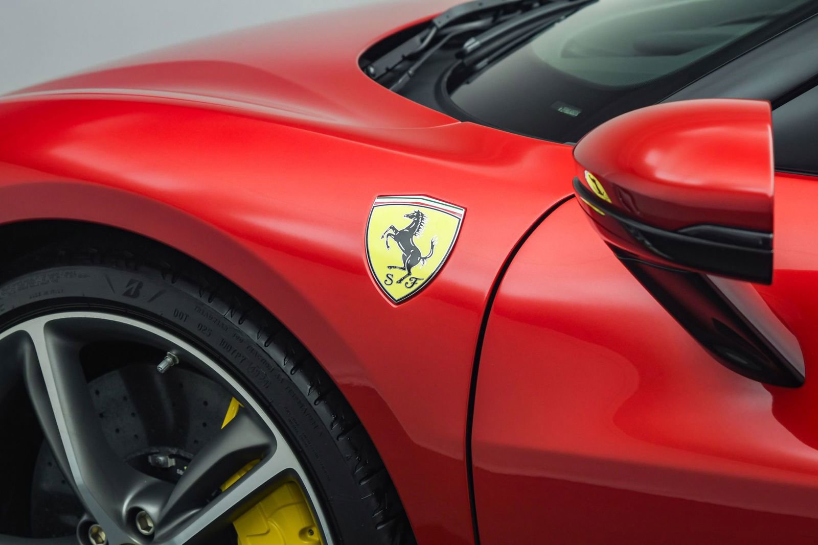 Used 2025 Ferrari 296 GTB RWD image 31