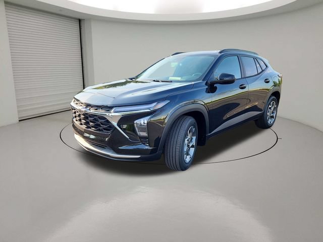 New 2026 Chevrolet Trax LT w/ Driver Confidence Package FWD image 3