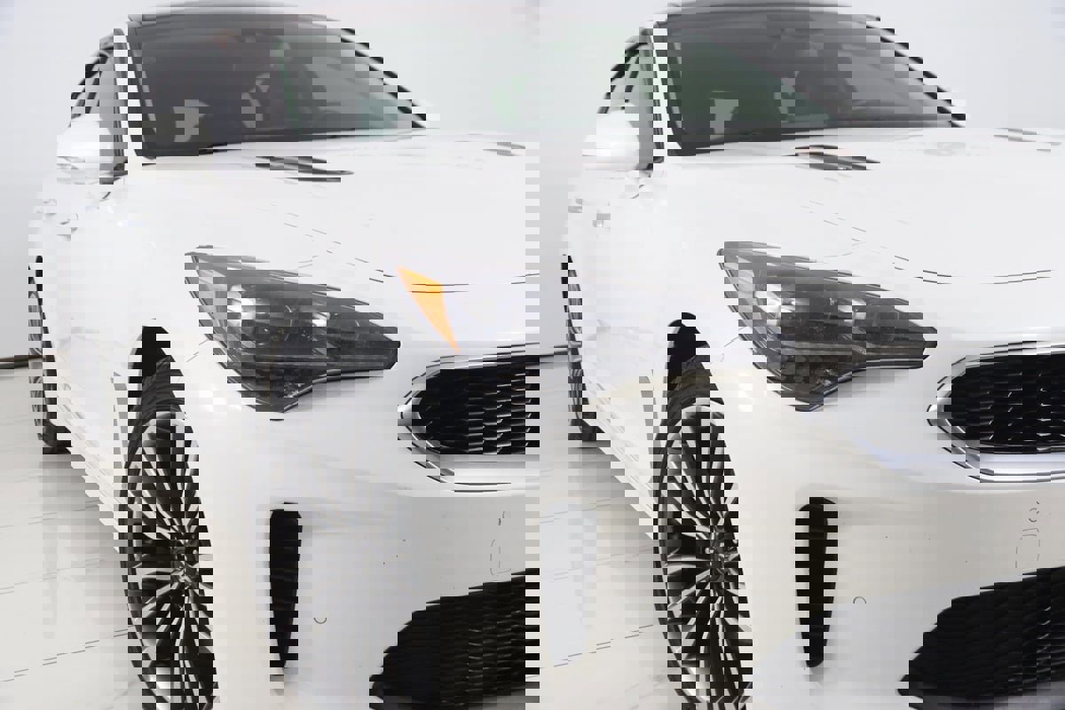 Used 2018 Kia Stinger Premium image 17