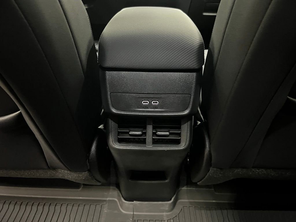 New 2026 Chevrolet Equinox LT w/ Convenience Package II AWD/4WD image 27