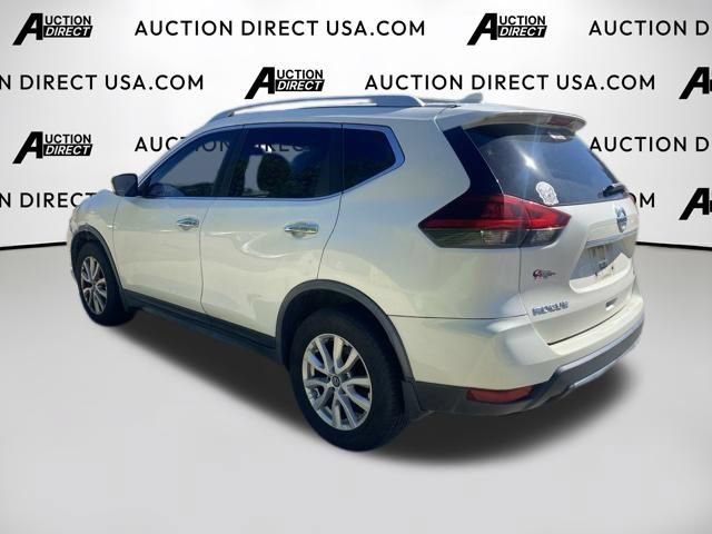 Used 2018 Nissan Rogue SV AWD/4WD image 13