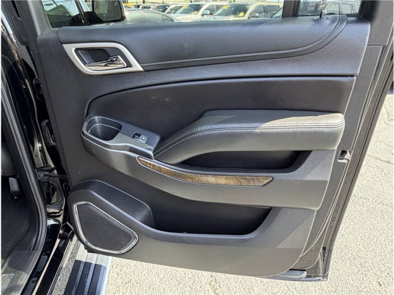 Used 2018 GMC Yukon XL Denali w/ Denali Ultimate Package image 29