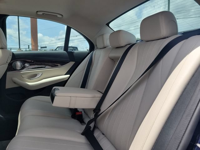 Used 2019 Mercedes-Benz E 300 4MATIC image 25