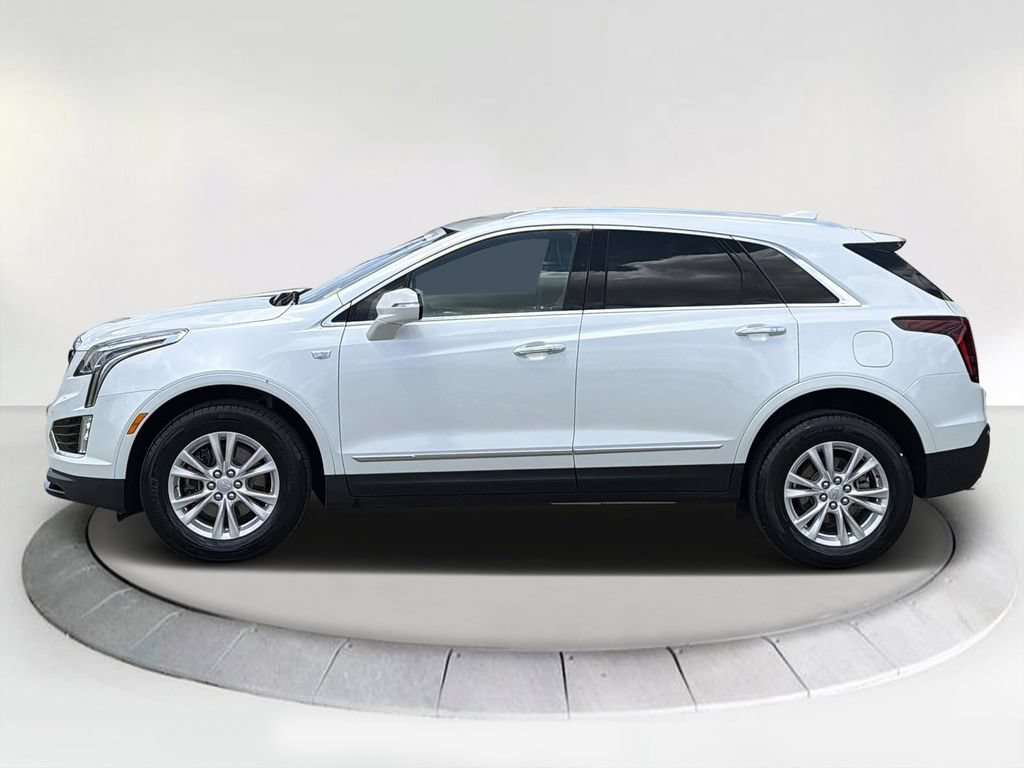 Certified 2022 Cadillac XT5 Luxury FWD image 2