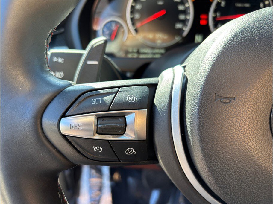 Used 2018 BMW X6 M AWD/4WD image 30