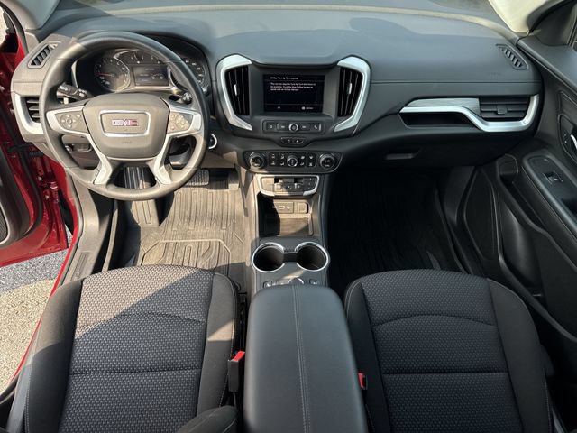 Used 2024 GMC Terrain SLE w/ Driver Convenience Package FWD image 19