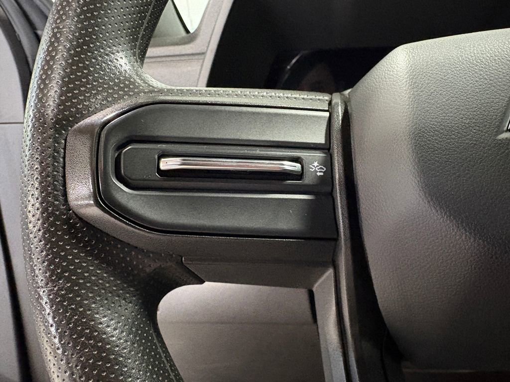 Used 2023 Chevrolet Colorado W/T image 28