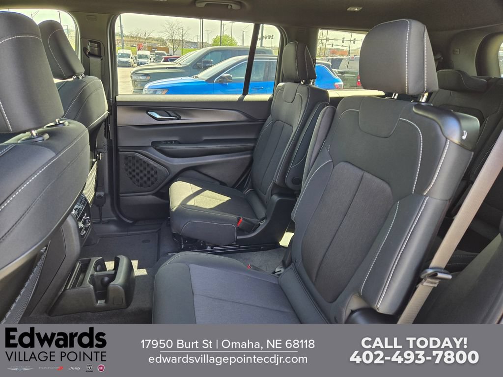 New 2026 Jeep Grand Cherokee L Laredo AWD/4WD image 27