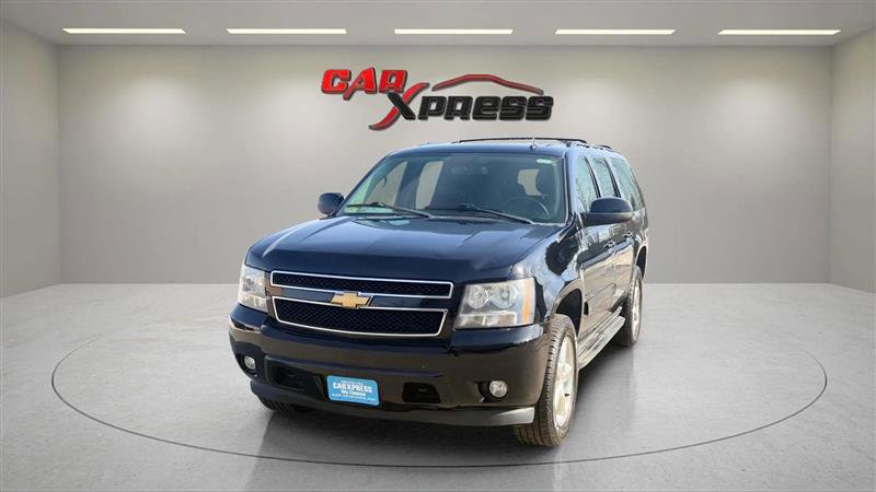 Used 2012 Chevrolet Suburban LT w/ Luxury Package image 2