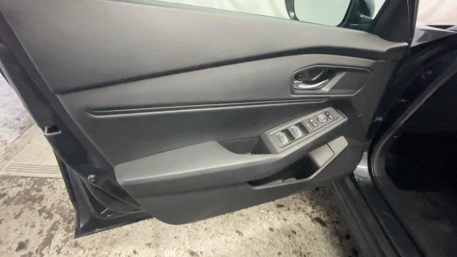 Certified 2025 Honda Accord SE image 28