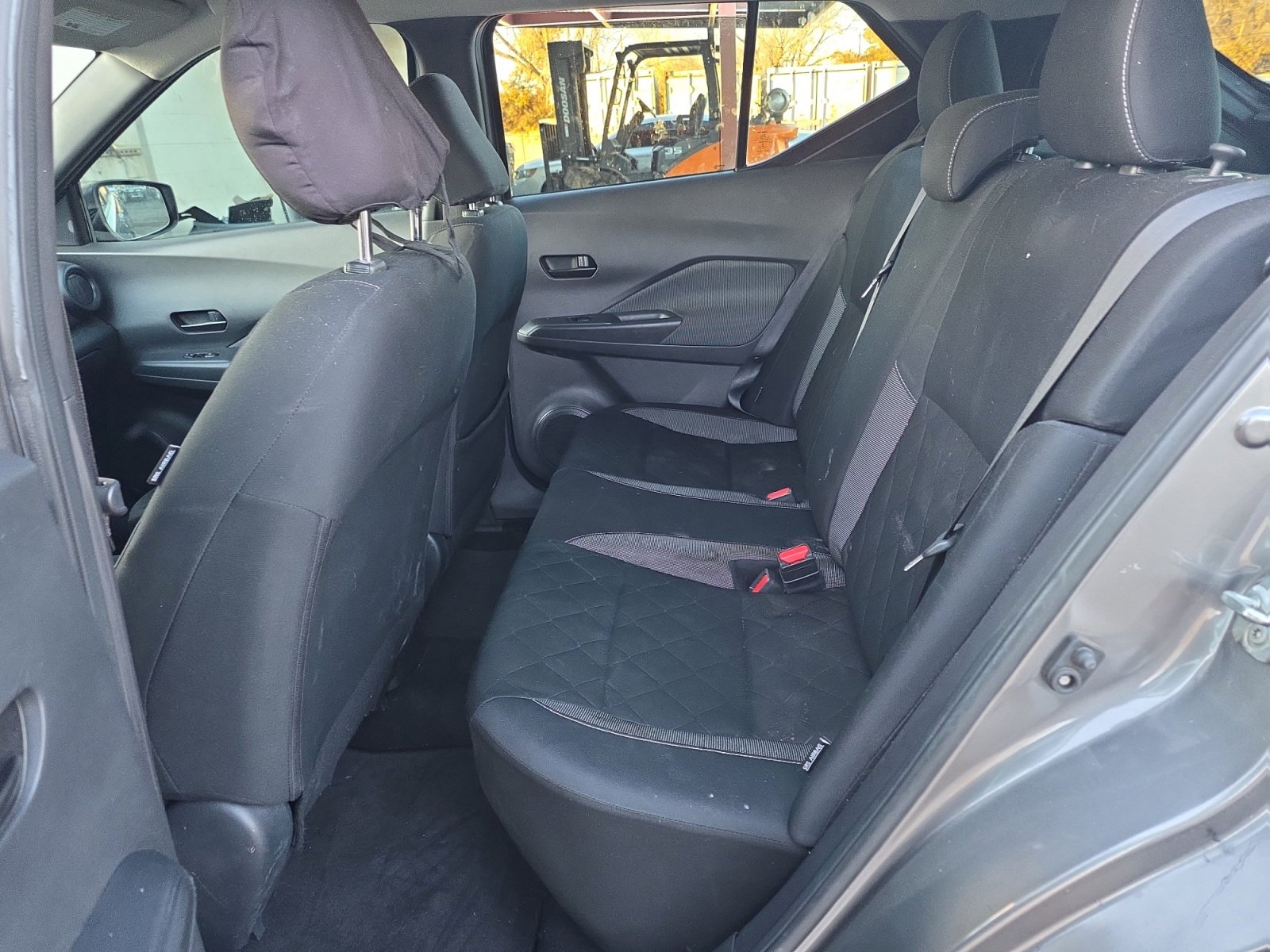 Used 2020 Nissan Kicks S image 23