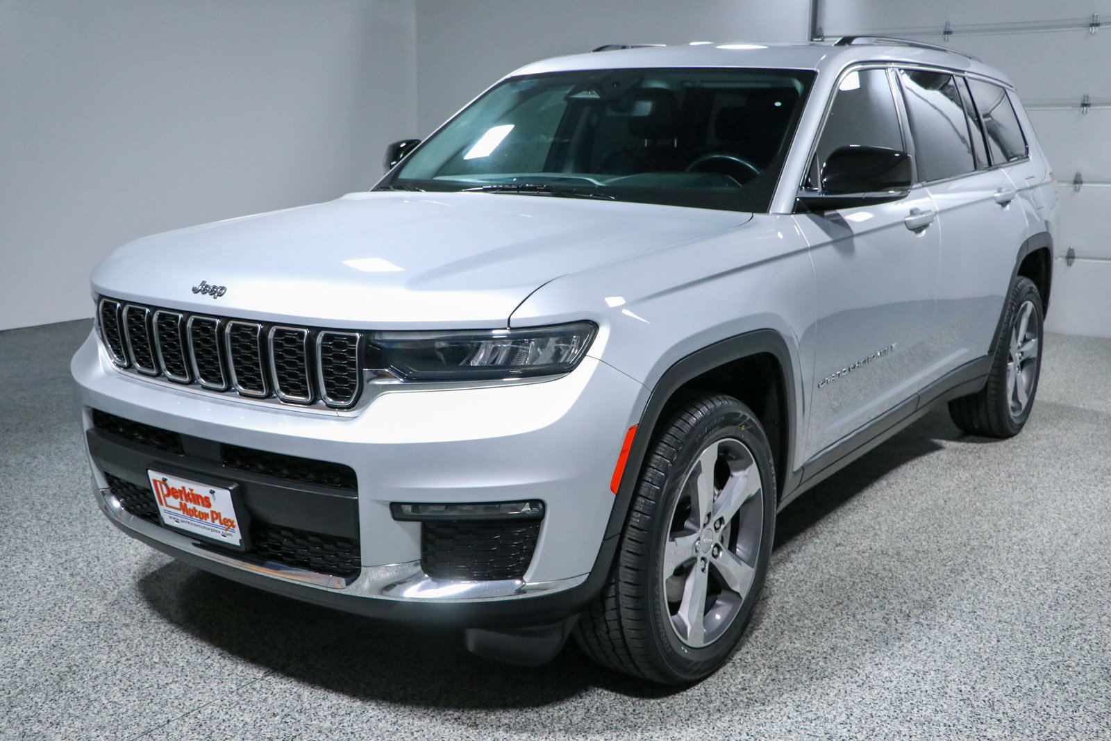 Used 2021 Jeep Grand Cherokee L Limited RWD image 33
