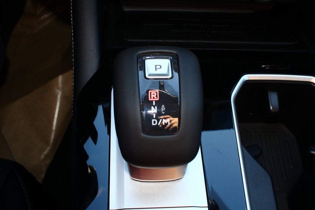 New 2026 Mitsubishi Outlander AWD image 20