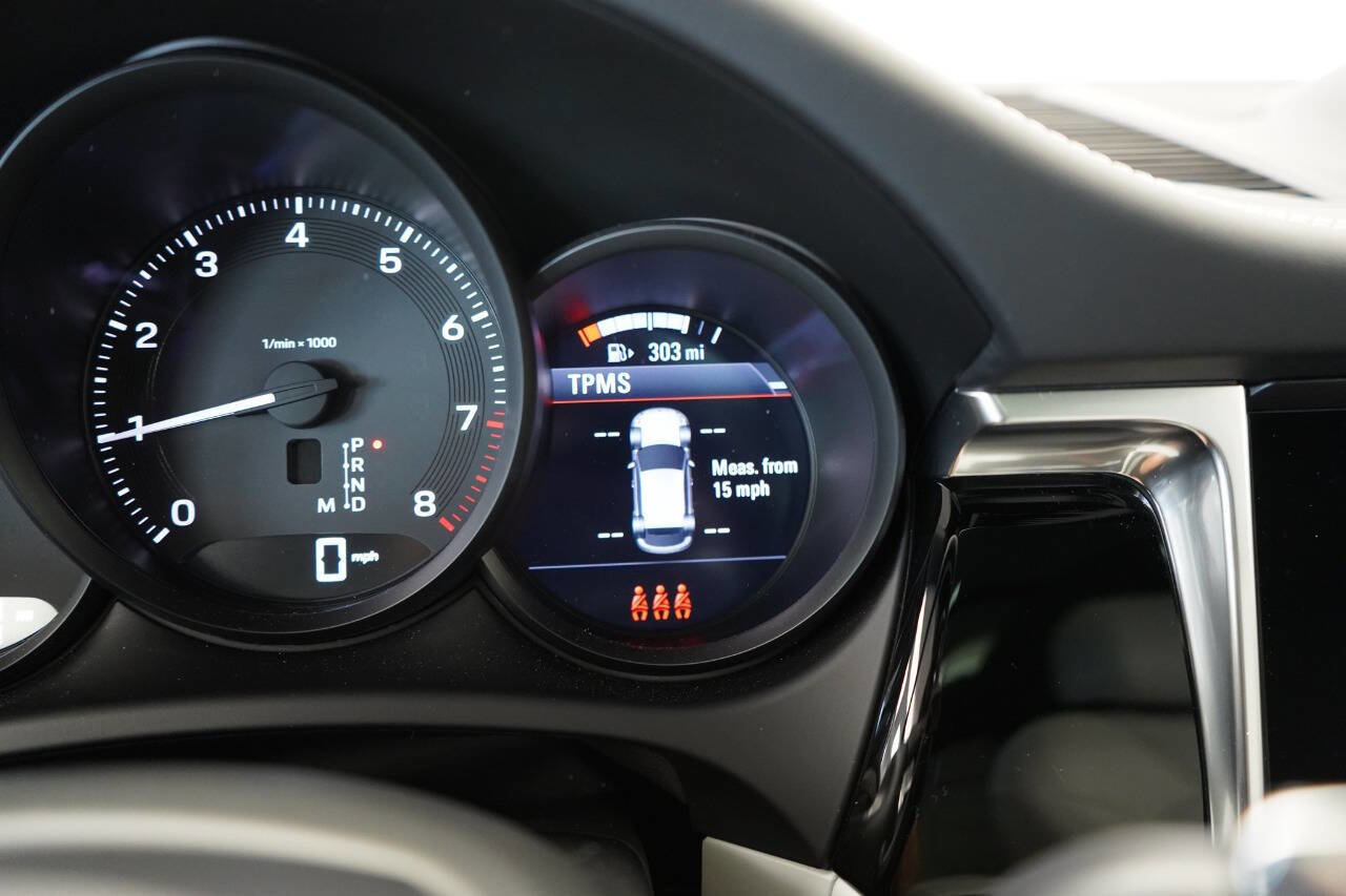 Used 2024 Porsche Macan image 77
