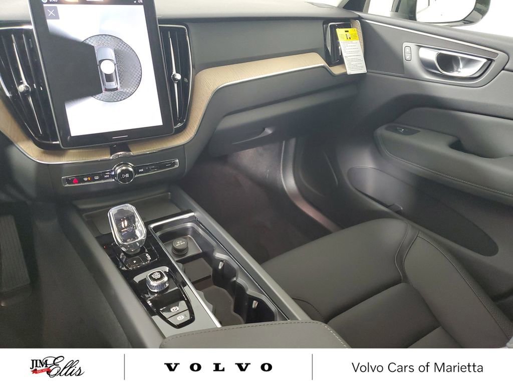 New 2026 Volvo XC60 B5 Plus w/ Protection Package Premier image 17
