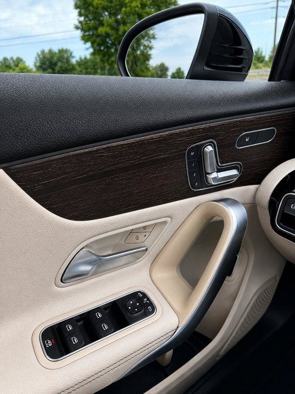 Used 2019 Mercedes-Benz A 220 image 29