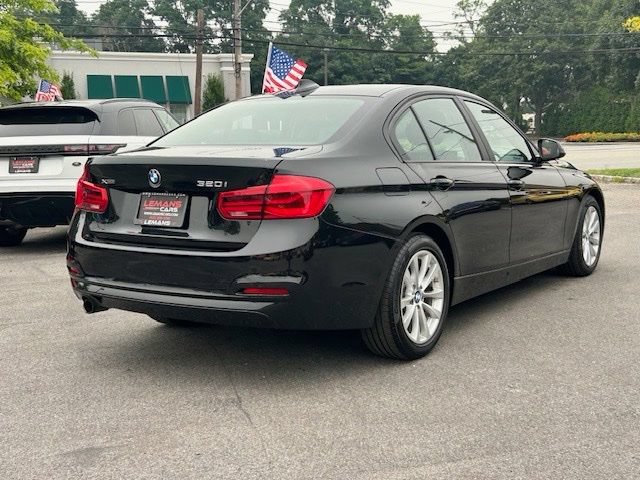 Used 2018 BMW 320i xDrive Sedan AWD/4WD image 5