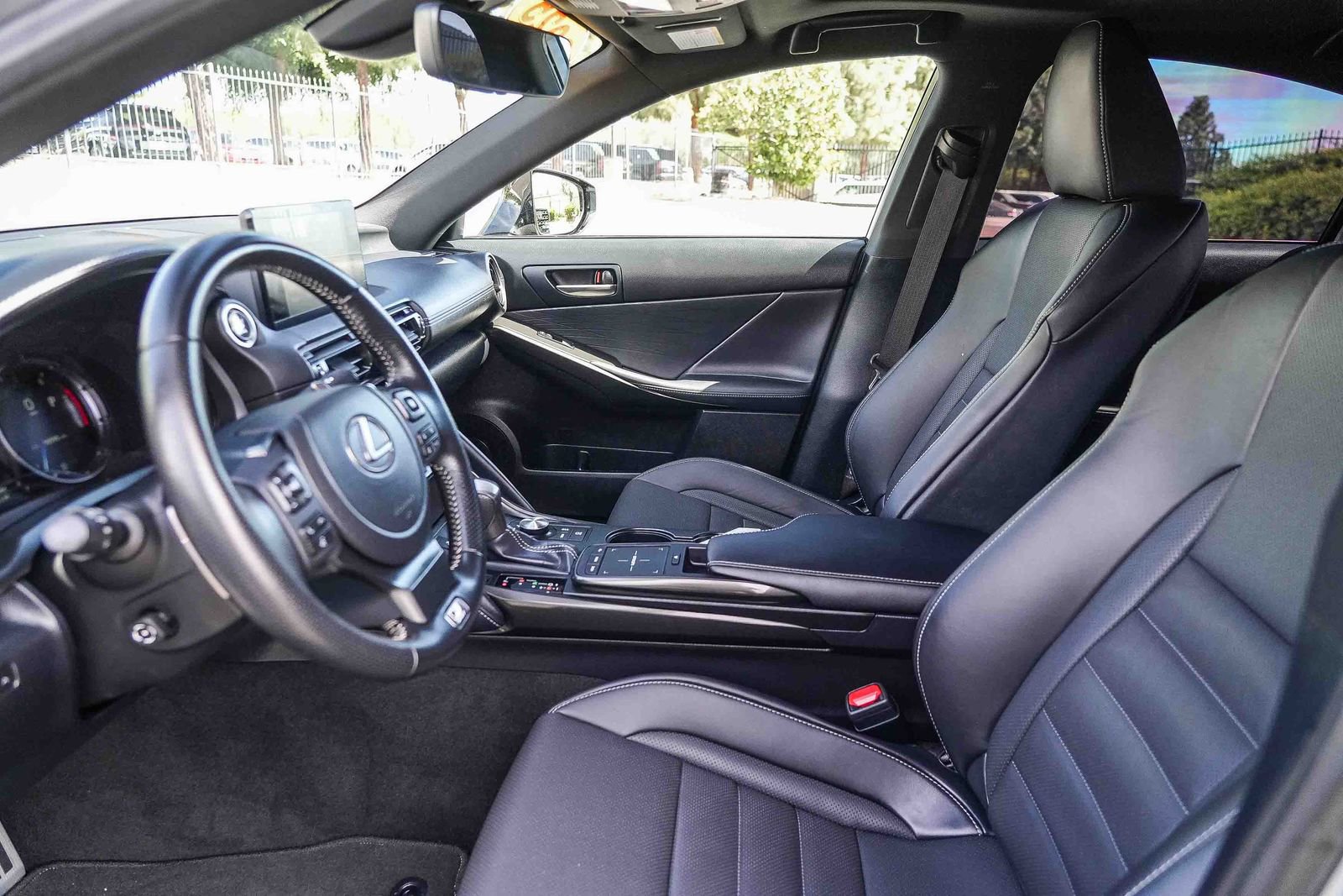 Used 2025 Lexus IS 350 F Sport RWD image 22