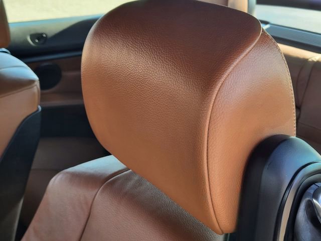 Used 2008 BMW 328i Convertible image 16