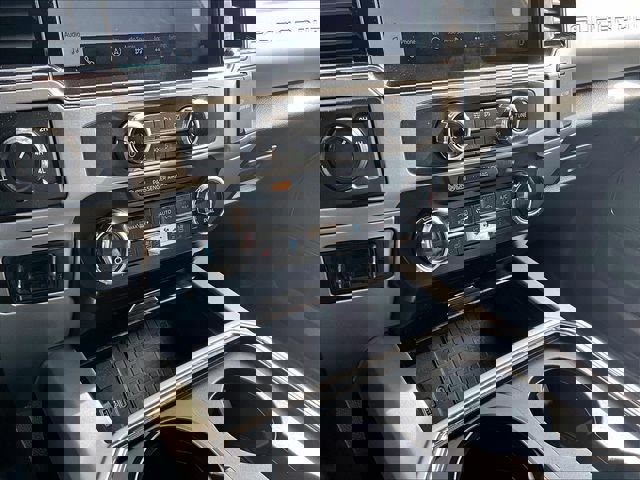 Used 2022 Ford F250 Lariat w/ Tremor Off-Road Package AWD/4WD image 27