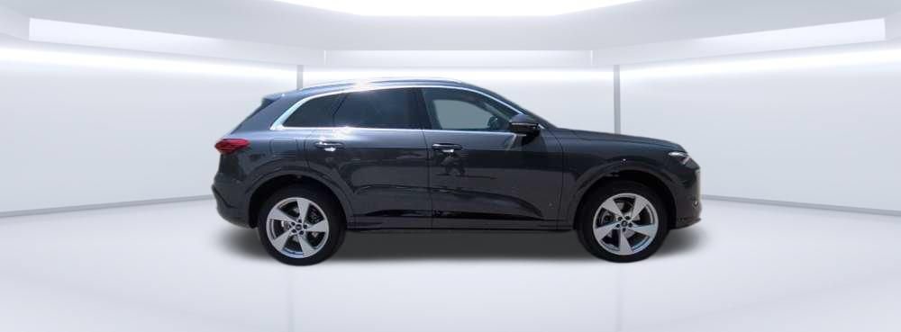 Certified 2025 Audi Q5 Premium Plus w/ Premium Plus AWD/4WD image 35