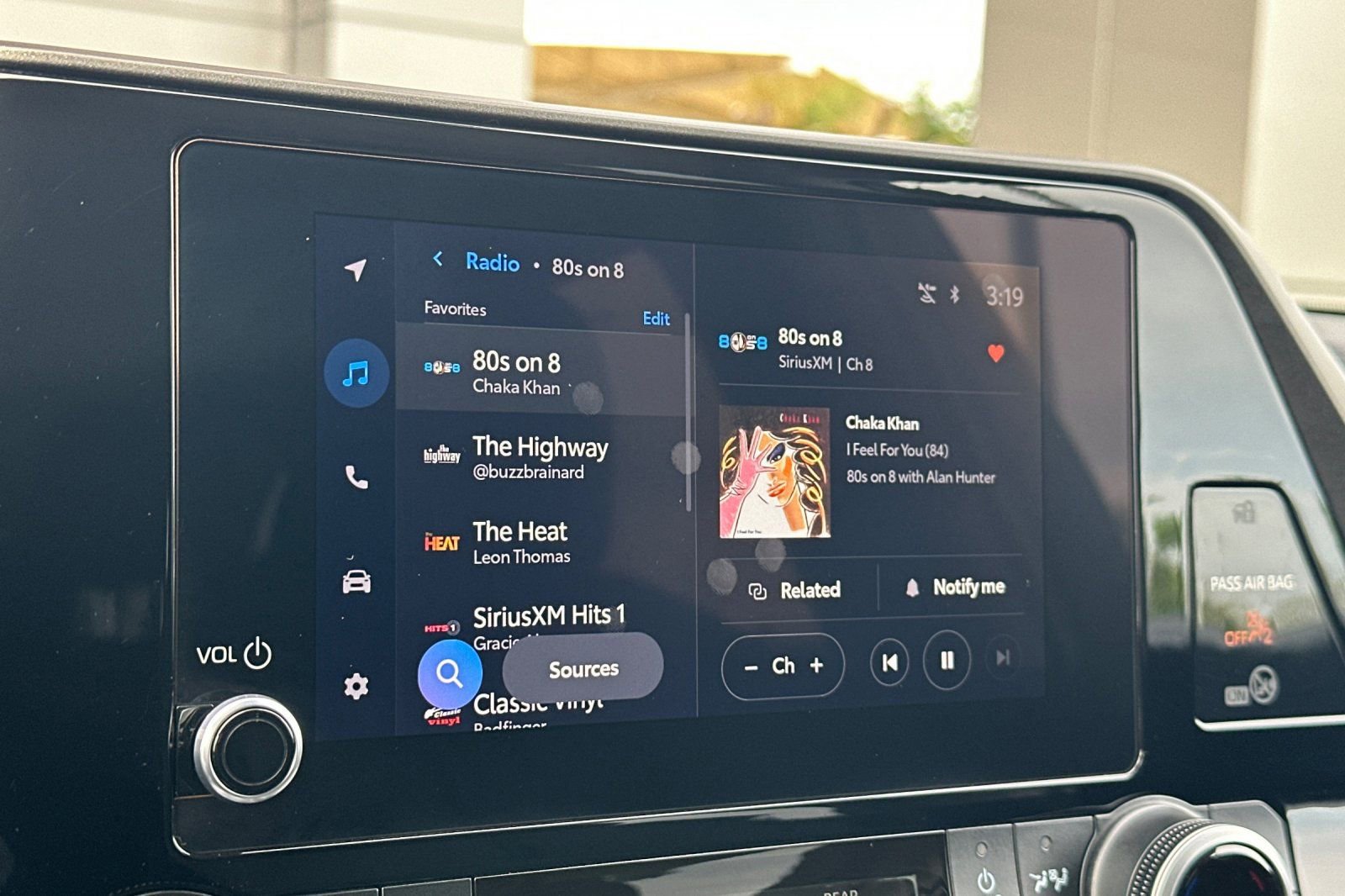 Used 2025 Toyota Highlander LE image 22