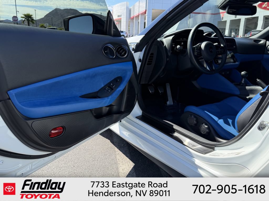 Used 2024 Nissan Z Performance w/ Floor Mat Package RWD image 5