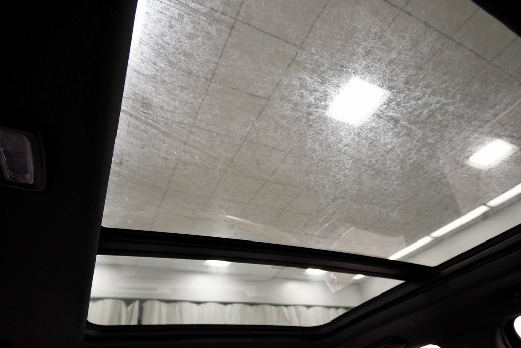 Used 2025 Chevrolet Suburban High Country w/ Sun And Tow Package AWD/4WD image 16