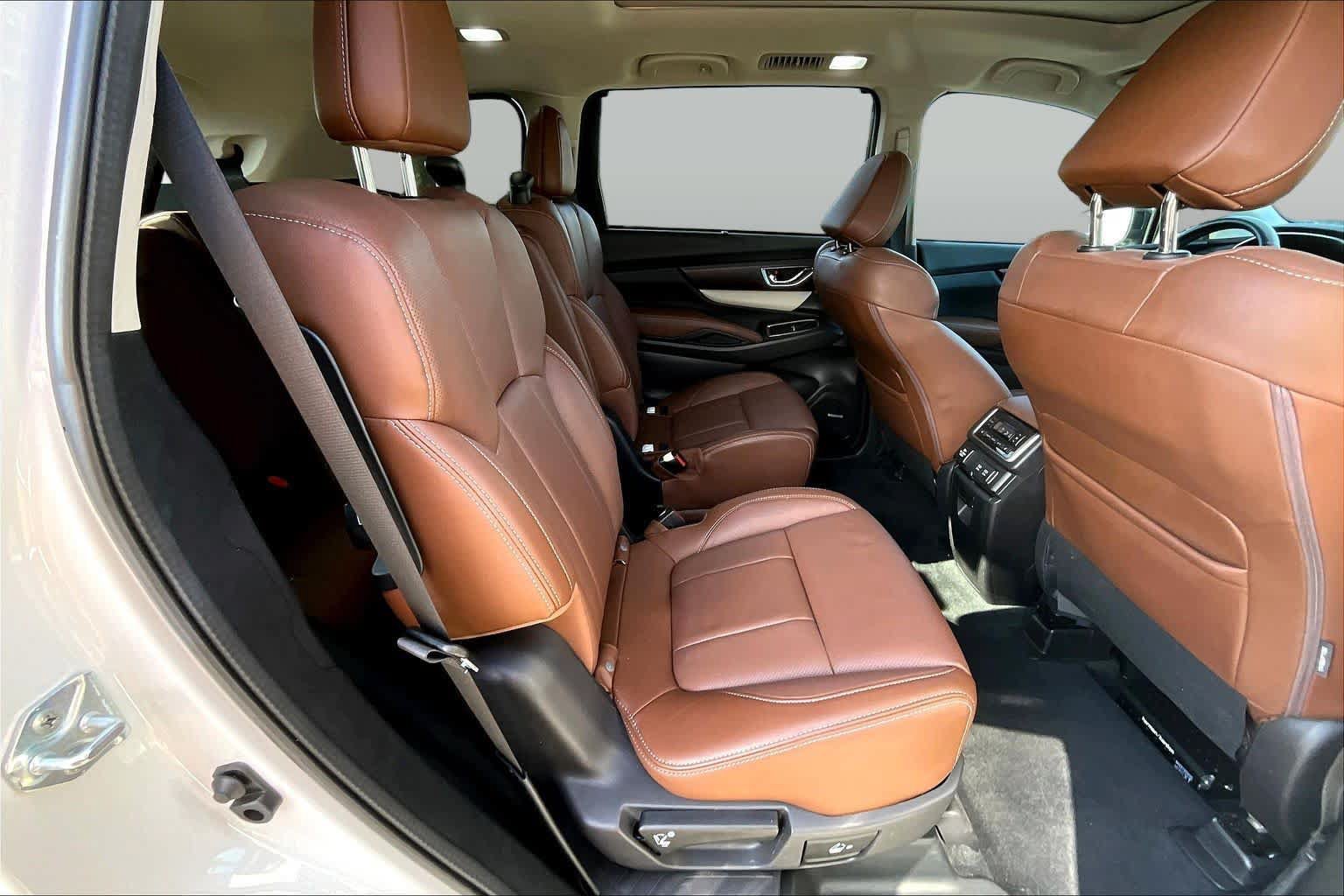Used 2022 Subaru Ascent Touring AWD/4WD image 19
