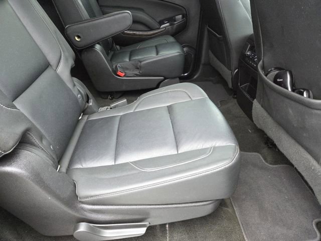 Used 2018 Chevrolet Suburban LT w/ LT Signature Package image 32