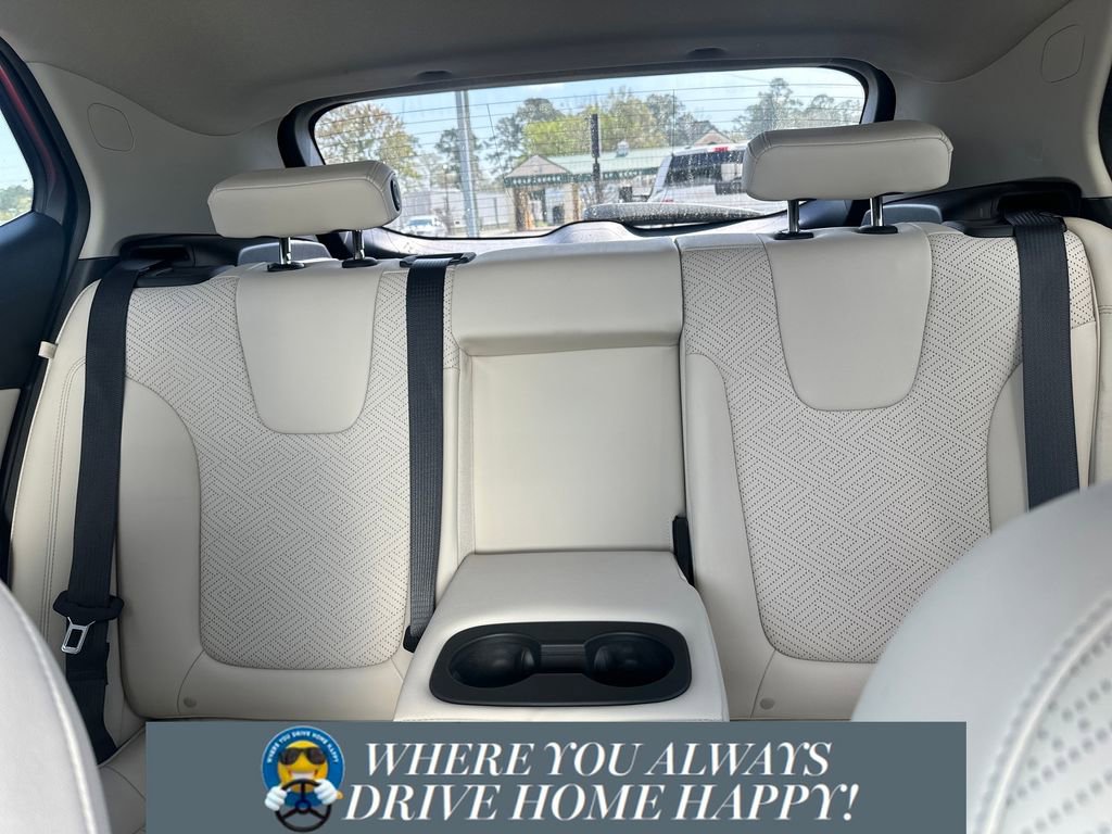 Used 2021 Buick Encore GX Essence w/ Experience Buick Package image 10