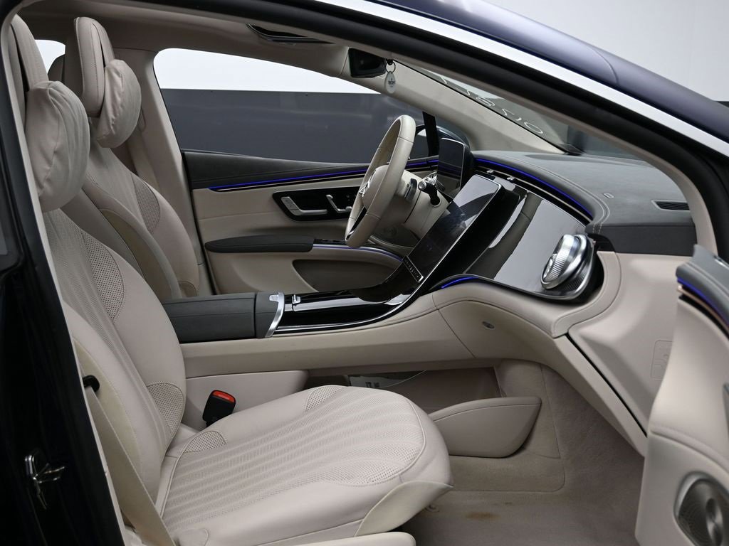 Used 2022 Mercedes-Benz EQS 450+ Sedan image 40
