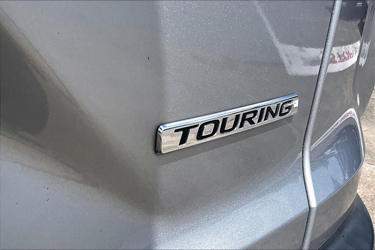 Used 2017 Honda CR-V Touring image 9