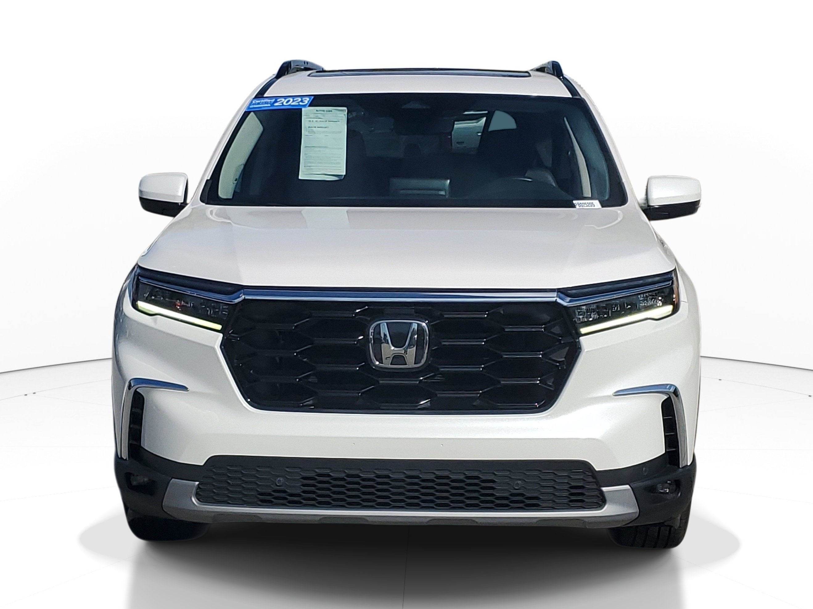 Used 2023 Honda Pilot Touring image 2