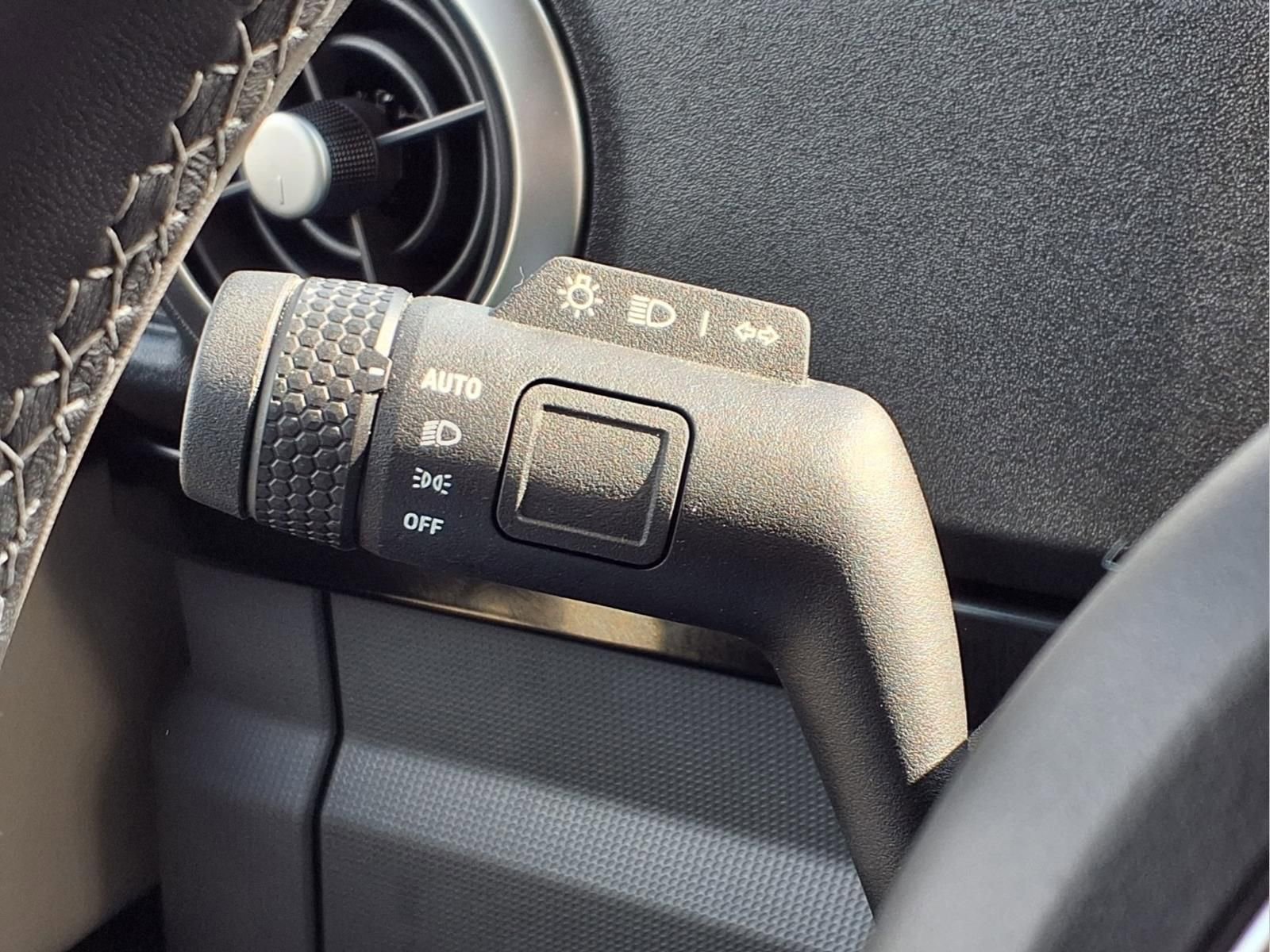 Used 2024 INEOS Grenadier Fieldmaster Edition image 22