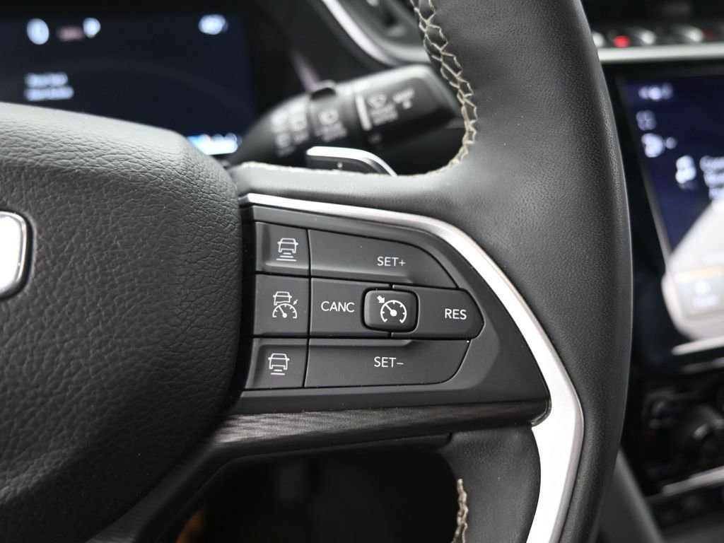 Used 2024 Jeep Grand Cherokee L Laredo AWD/4WD image 35