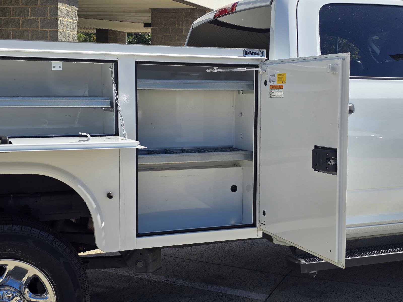 Used 2024 RAM 2500 Tradesman w/ Chrome Appearance Group image 28