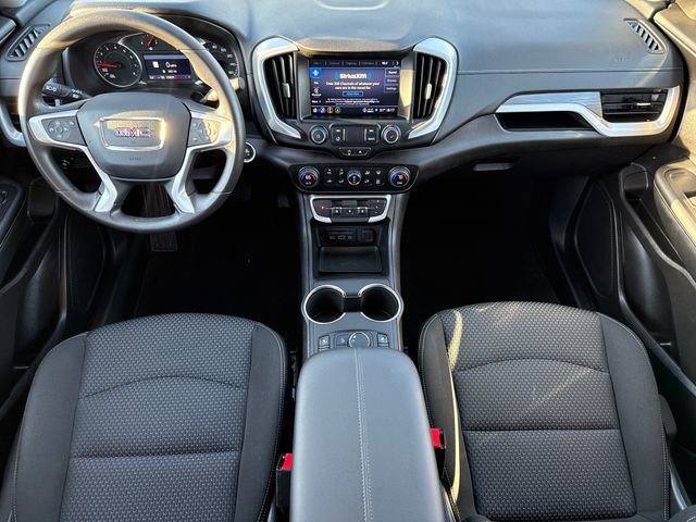 Used 2024 GMC Terrain SLE w/ Driver Convenience Package image 12