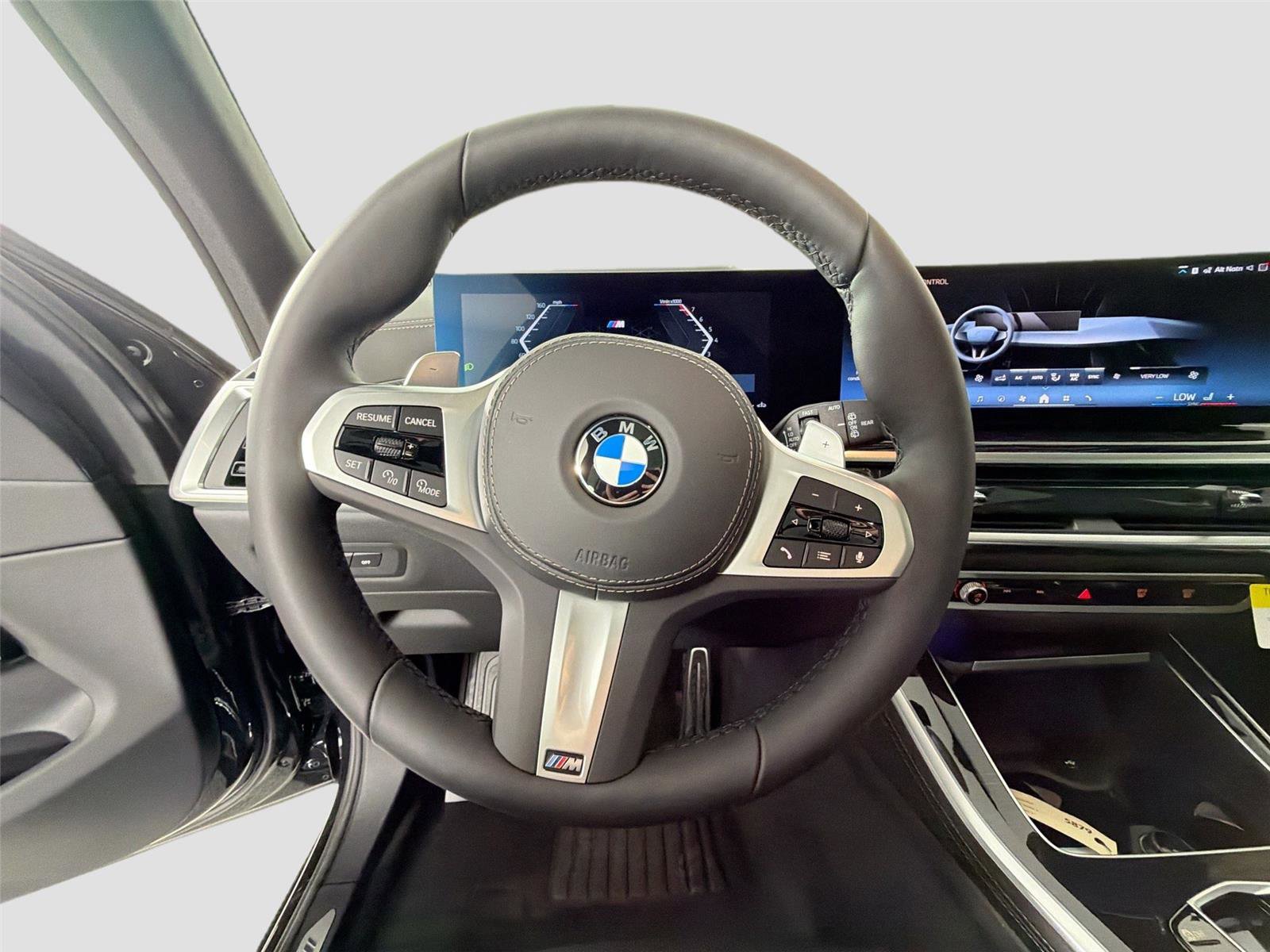 New 2026 BMW X5 xDrive40i w/ M Sport Package AWD/4WD image 12