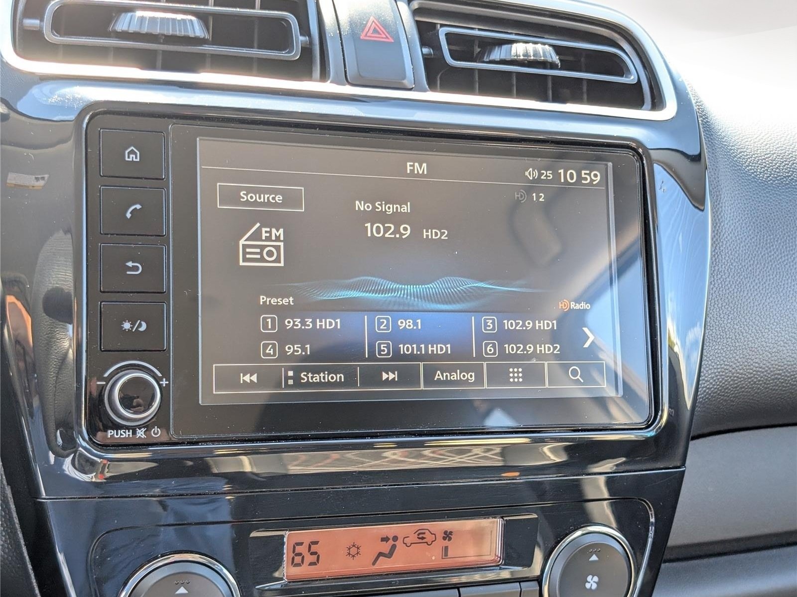 Used 2024 Mitsubishi Mirage Black Edition FWD image 25