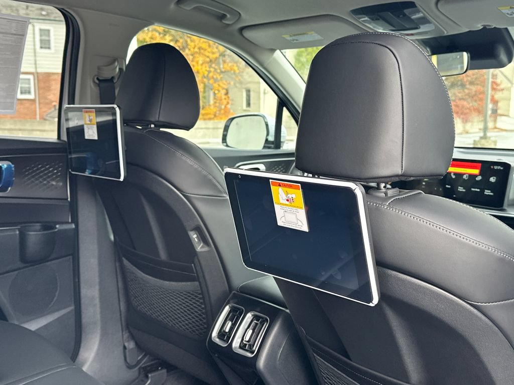 New 2026 Kia Sorento S FWD image 15