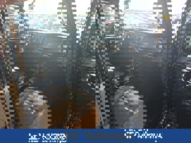 Used 2021 Jeep Wrangler Unlimited Rubicon w/ Dual Top Group image 26