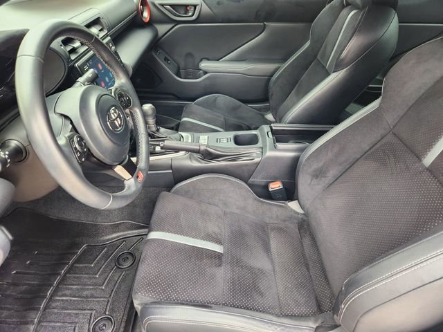 Used 2022 Toyota GR86 Premium image 13
