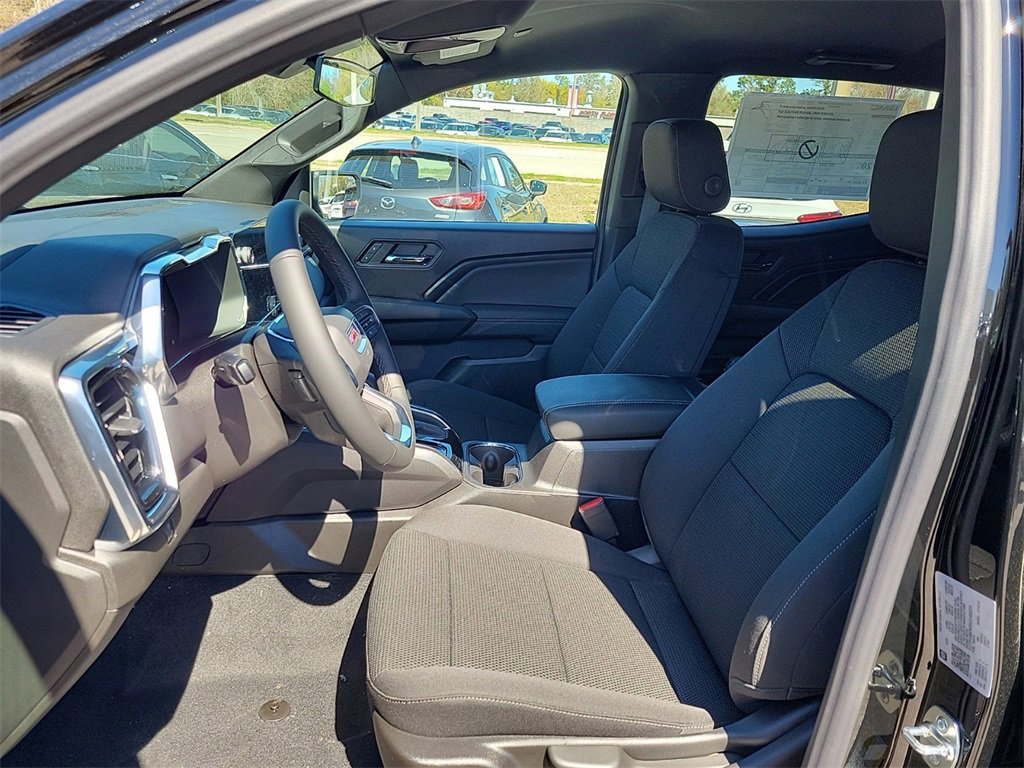 New 2025 GMC Canyon Elevation w/ Technology Package image 10