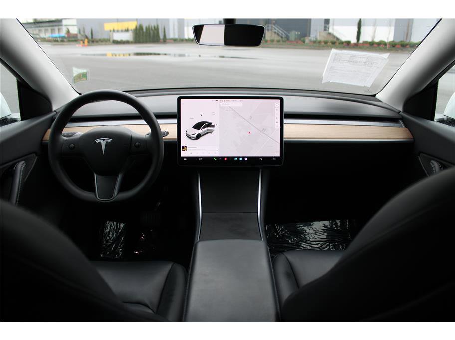 Used 2020 Tesla Model Y Long Range image 10
