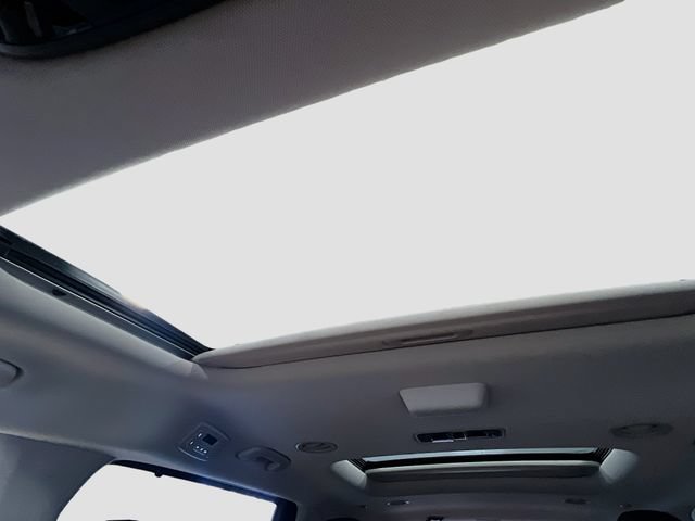 New 2027 Kia Carnival SX w/ Dark Edition Package FWD image 23